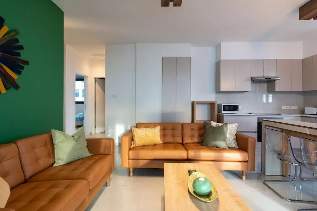 Beachcomber 2-Bedroom Apartment In Larnaca 0*,  Cyprus